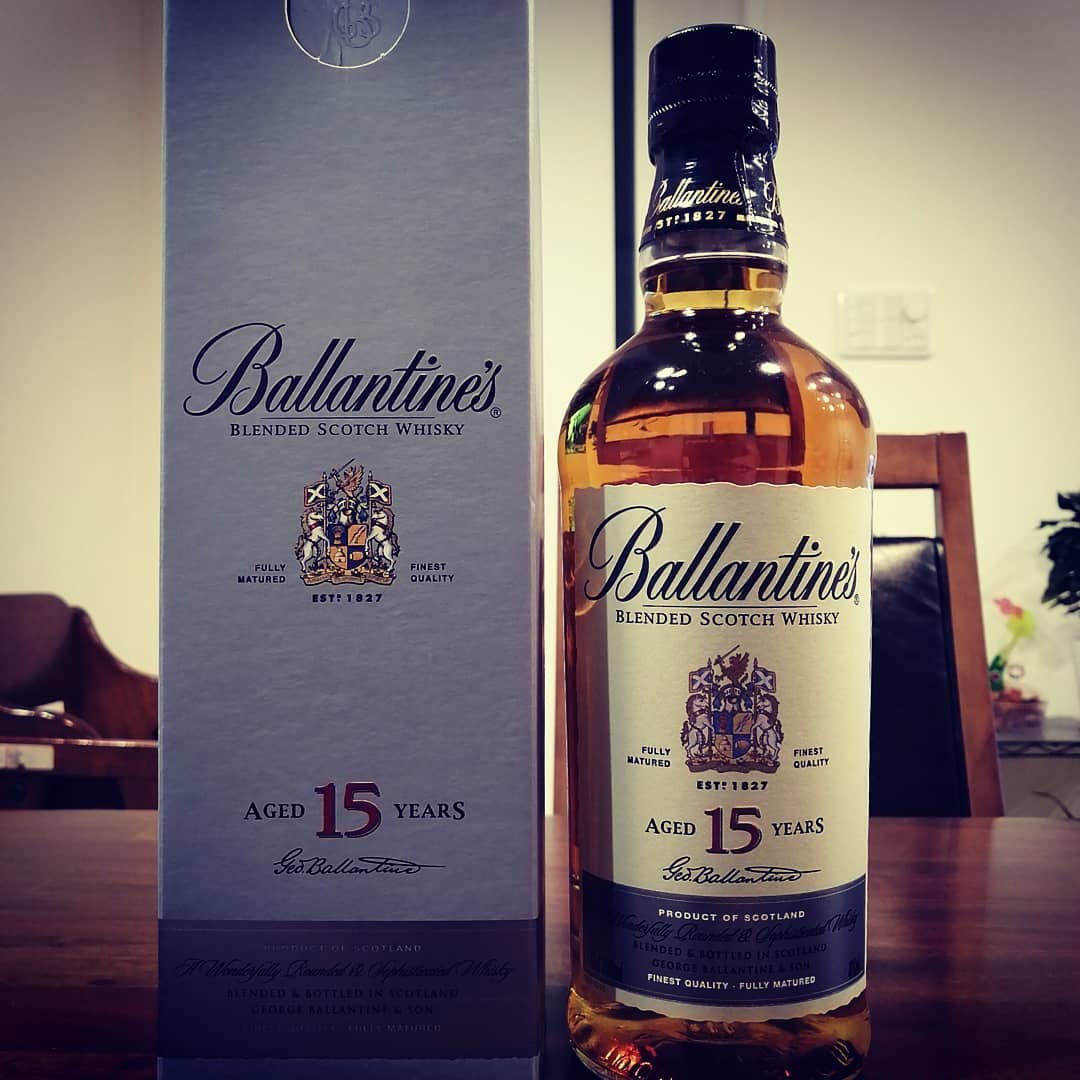 Rượu Ballantine's 15 Blended Scotch Whisky