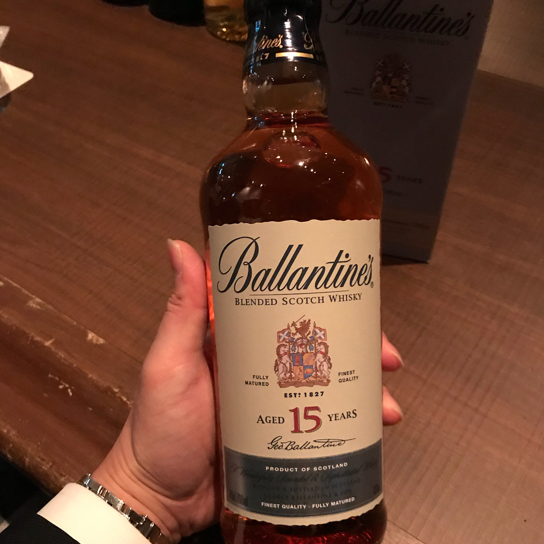 Rượu Ballantine's 15