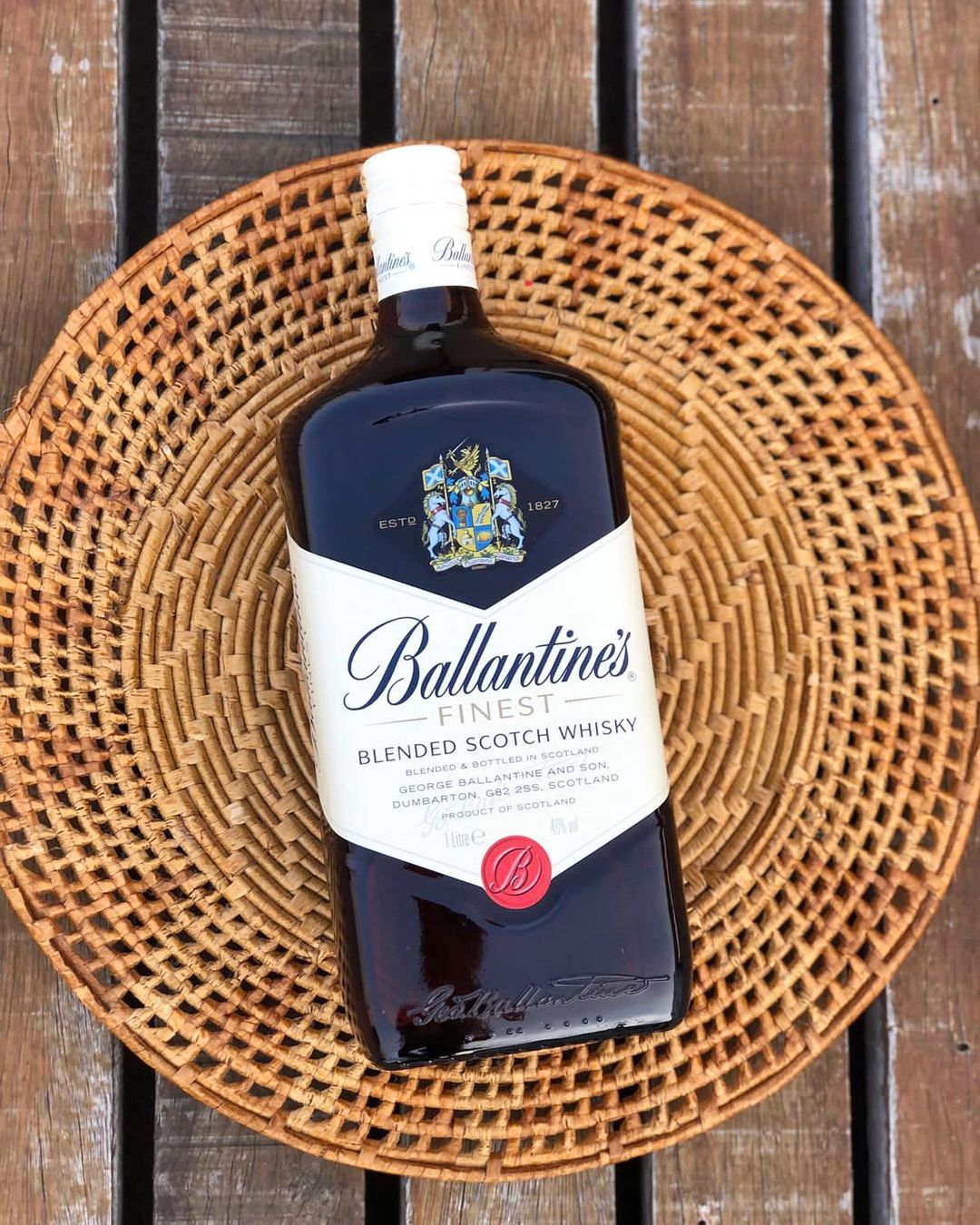 Rượu Ballantine's Finest 1 lít Blended Whisky