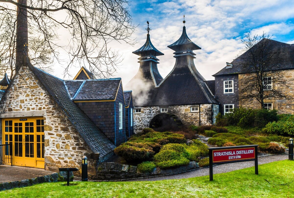 Nhà máy Rượu Whisky Strathisla Scotland