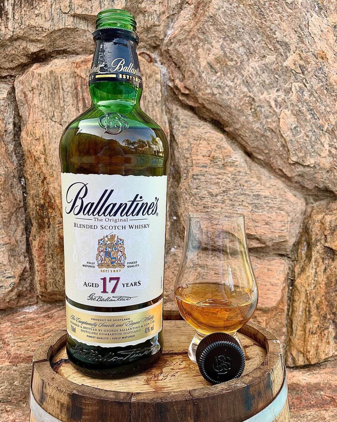 Rượu Ballantine's 17
