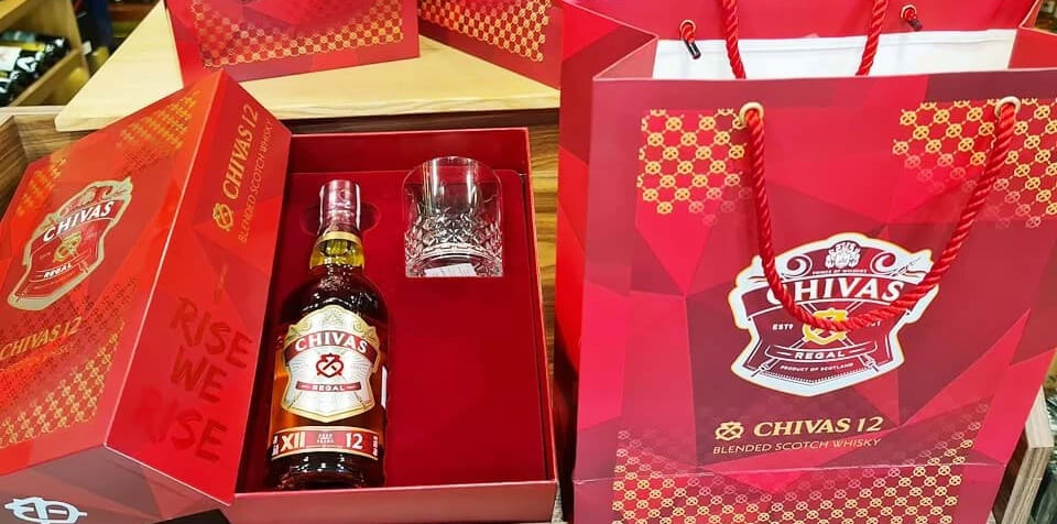 Rượu whisky Chivas 12 Hộp Quà Tết 2023