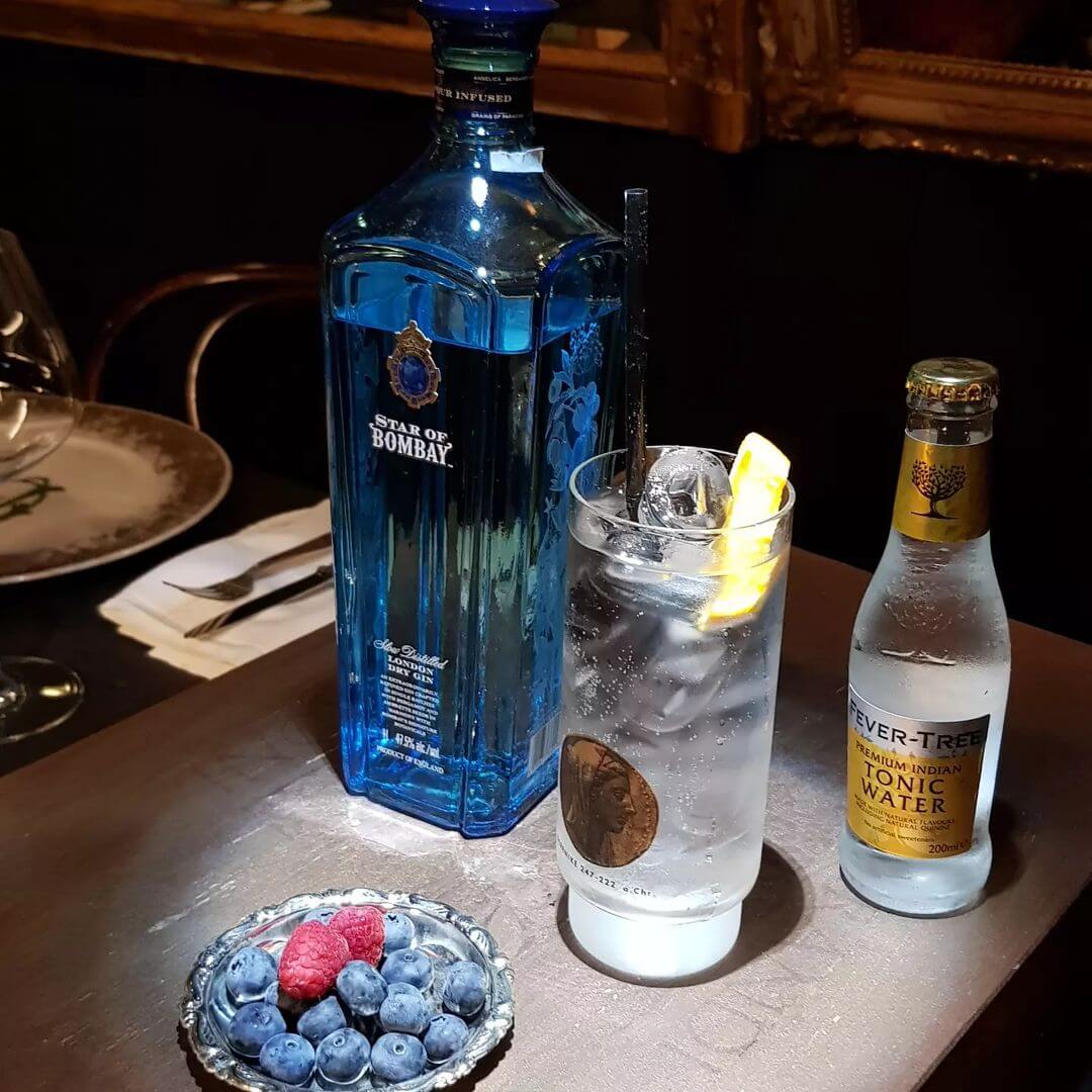Ruou Gin Star of Bombay