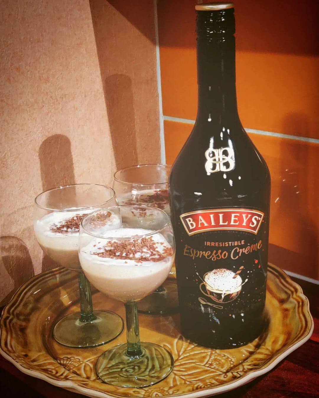 Cocktail với rượu Baileys Espresso Creme